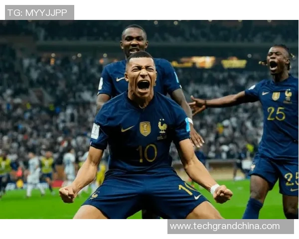 足球明星岁月沉淀的眼神背后故事与感悟视频分享