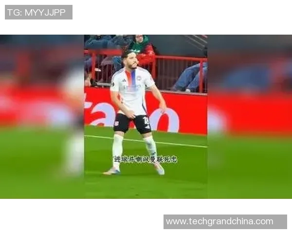 足球明星精彩瞬间集锦动作视频全解析带你领略球场魅力与技巧